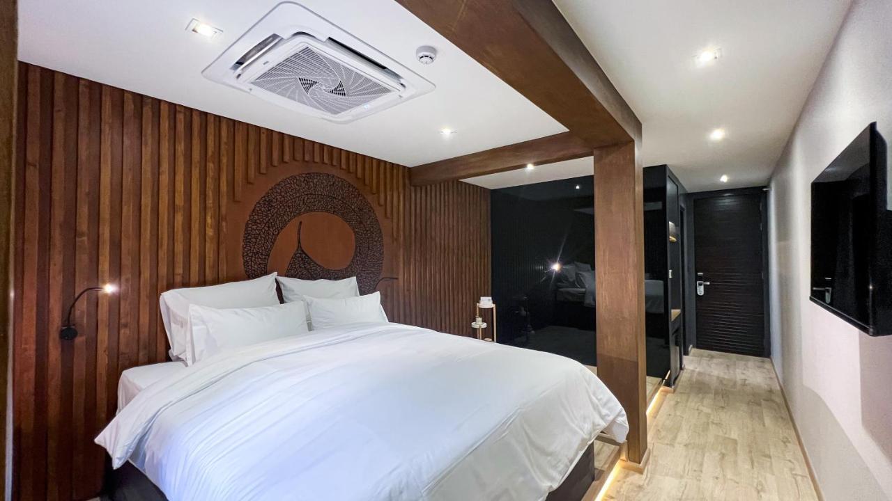 The Nhorm Hotel Ratchada กรุงเทพมหานคร ภายนอก รูปภาพ